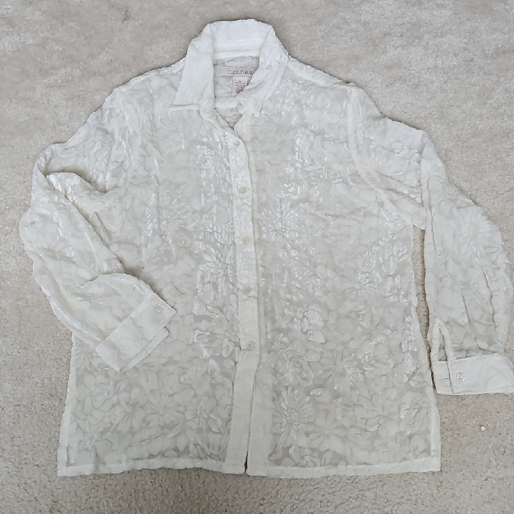 NWOT Clothes Ivory Floral Button-Up Blouse With Suede Patter